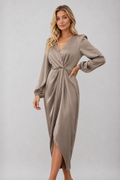 Sofia | Midi Jurk Met Wikkeldetail En Lange Mouwen Van Satijnlook Voor Dames