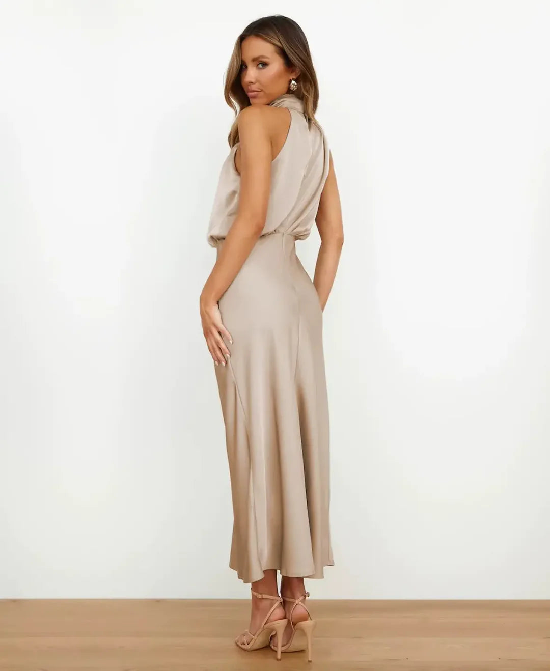 Dames Satijnen Halter Midi Jurk